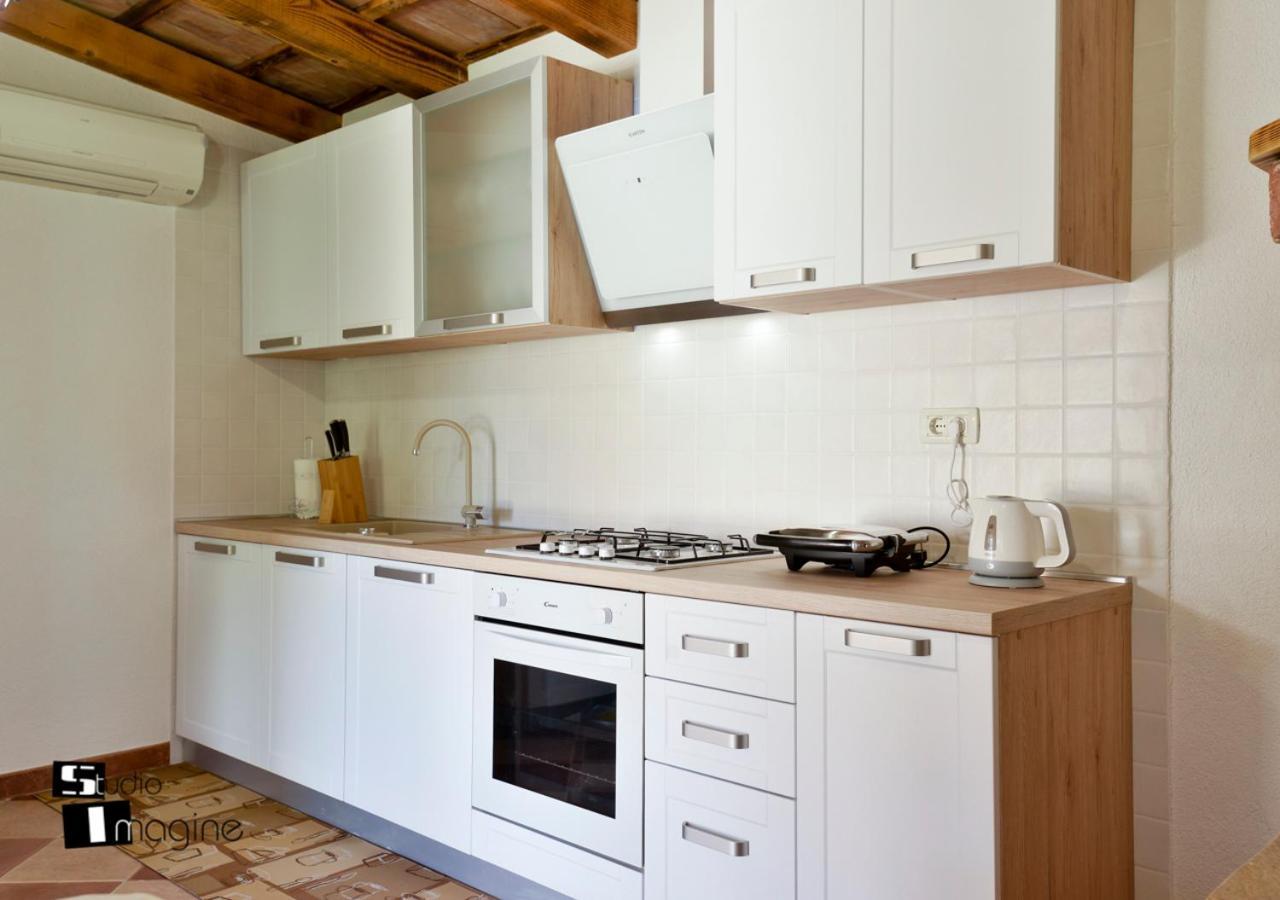 Charming Stone Cottage By The Sea Umag Eksteriør billede